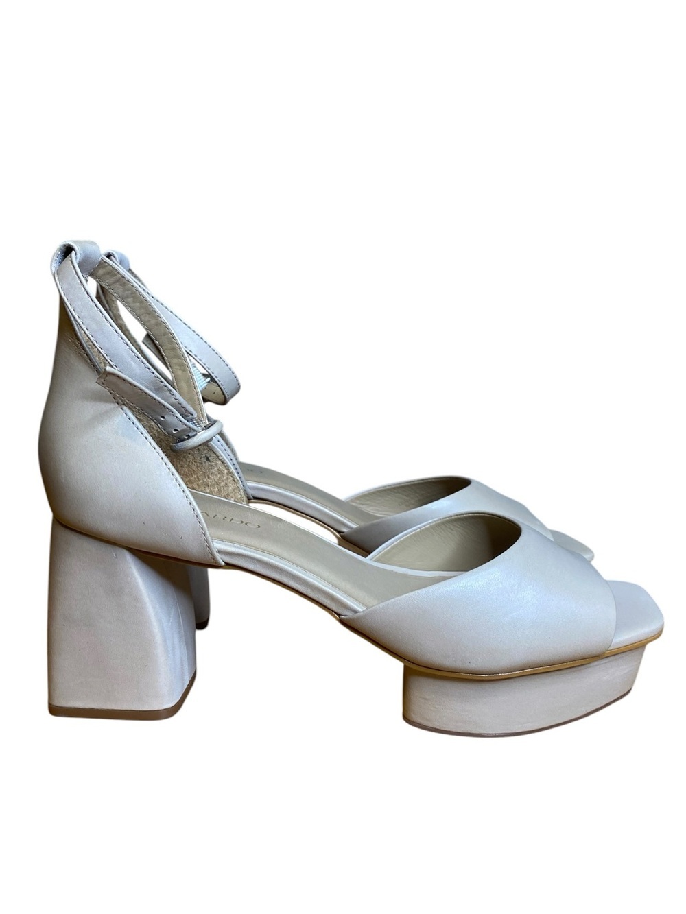 Bernardo Raleigh Nude Platform Strappy Glam Sandals Women’s Size 8.5